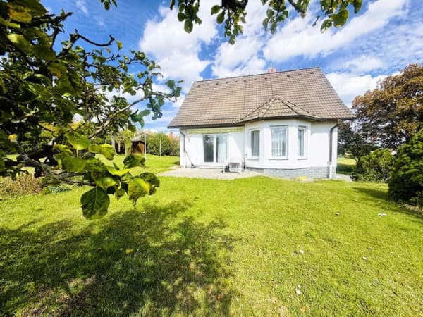 Immobilie in Stadtilm - Viel Raum für Ihre Wohnträume: Gepflegtes Einfamilienhaus auf Traumgrundstück in ruhiger Wohnlage - Bild 0