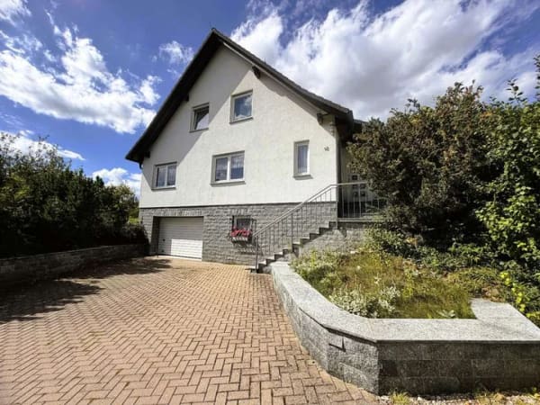 Immobilie in Stadtilm - Viel Raum für Ihre Wohnträume: Gepflegtes Einfamilienhaus auf Traumgrundstück in ruhiger Wohnlage - Bild 4