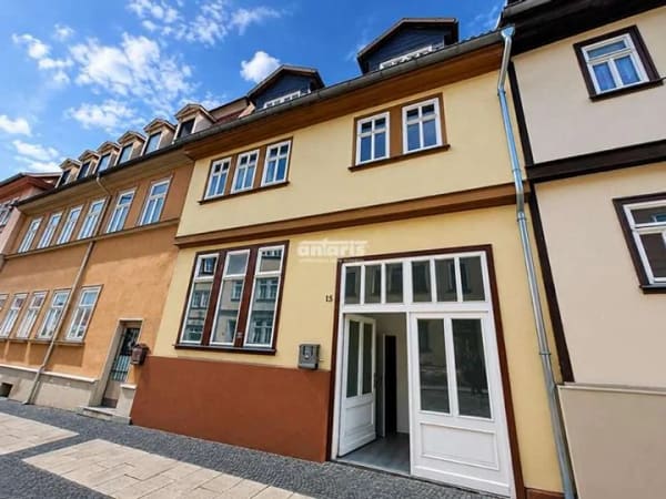 Immobilie in Waltershausen - antaris Immobilien GmbH ** 2-3 Familienhaus in guter Laaage ** - Bild 0