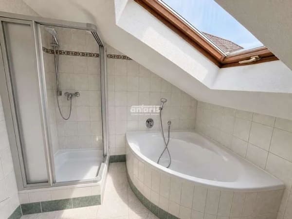 Immobilie in Waltershausen - antaris Immobilien GmbH ** 2-3 Familienhaus in guter Laaage ** - Bild 1