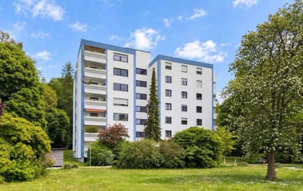 Immobilie in Poing - Wohnung mit Aussicht! Geräumige 2-Zimmer-Wohnung in ruhiger Lage / Poing - Bild 1