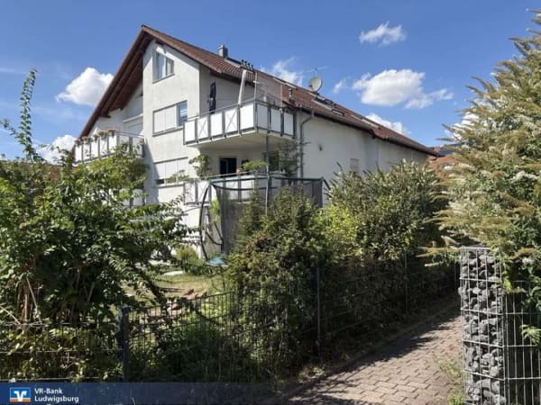 Immobilie in Gemmrigheim - Gepflegte 4-Zimmer-ETW  mit Balkon, Einbauküche und Einzelgarage, in schöner, ruhiger Wohnlage - Bild 0