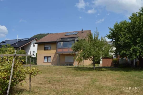 Immobilie in Donzdorf - *** Einfamilienhaus mit Charakter sucht neue Zukunft *** - Bild 1
