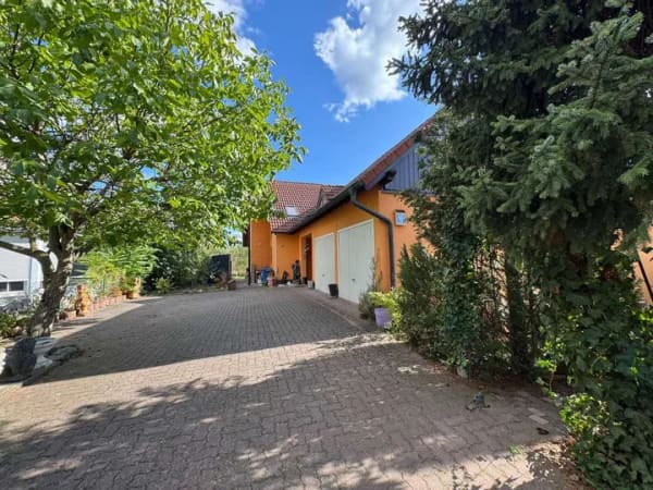 Immobilie in Stockstadt am Main - Wohnen und Arbeiten unter einem Dach – Großzügiges Einfamilienhaus mit ausgebautem Untergeschoss - Bild 0