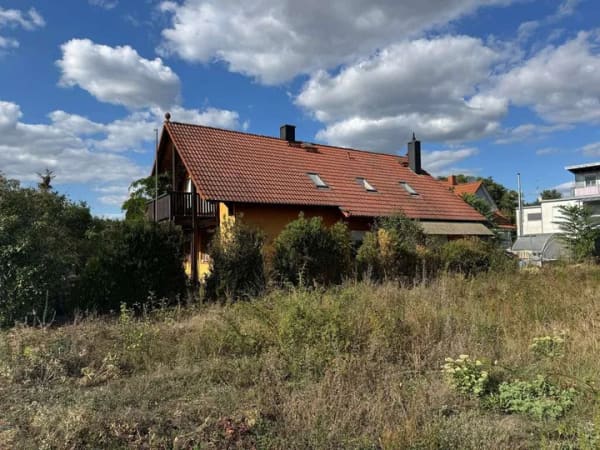 Immobilie in Stockstadt am Main - Wohnen und Arbeiten unter einem Dach – Großzügiges Einfamilienhaus mit ausgebautem Untergeschoss - Bild 2