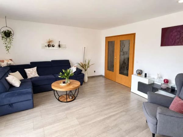 Immobilie in Nandlstadt - Stilvolle 3-Zimmer-Wohnung mit Sonnenbalkon & idealer Raumaufteilung in Nandlstadt - Bild 2