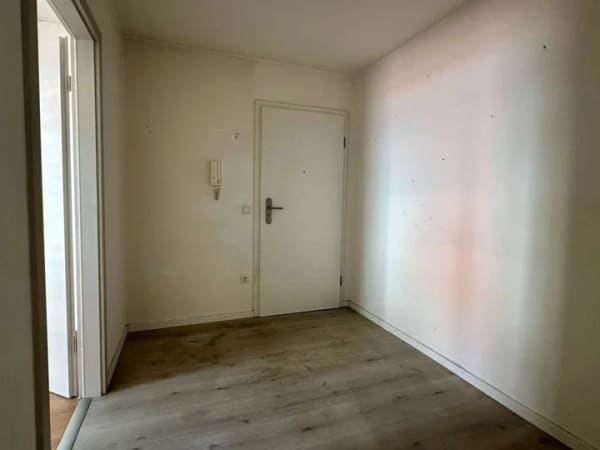Immobilie in Nittendorf - Interessante Gelegenheit ! - Bild 3