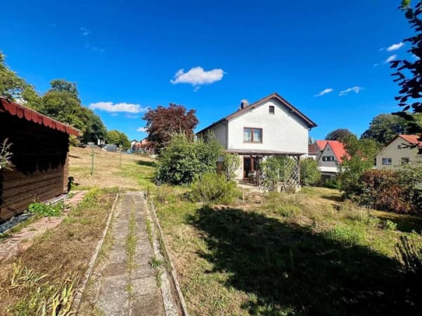 Immobilie in Hochspeyer - Hochspeyer - Freistehendes Einfamilienhaus mit Garage und großzügigem Grundstück  - Bild 2