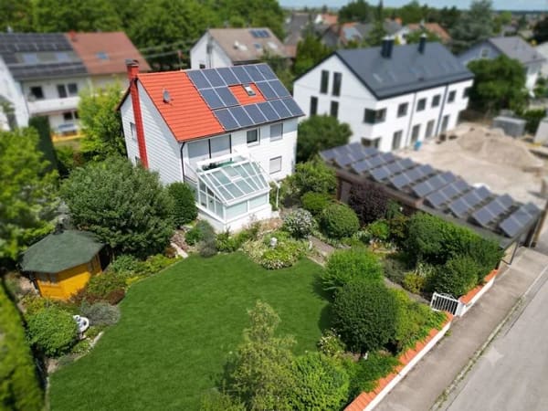 Immobilie in Graben - Raum für Ideen. Substanz für die Zukunft. Ein großzügiges Einfamilienhaus mit großem Grundst... - Bild 1