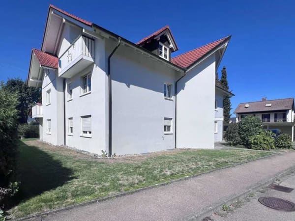 Immobilie in Rot an der Rot - Bezugsfreie 2,5-Zimmerwohnung in ruhiger Lage mit Carport - Bild 0