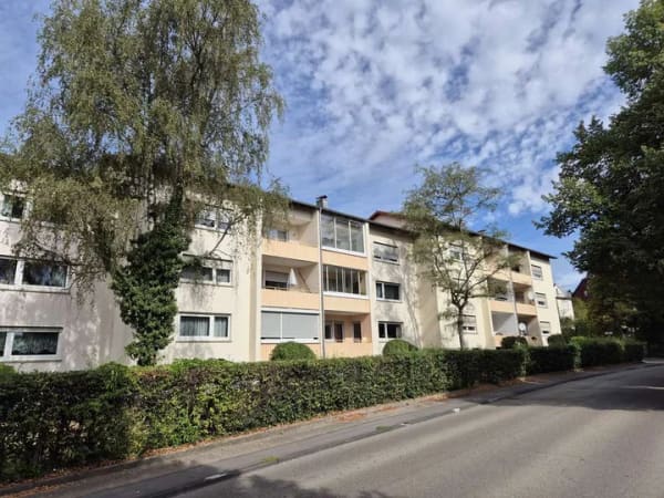 Immobilie in Göppingen - Sofort beziehbare 3-Zimmer-Wohnung mit Sonnenbalkon zum attraktiven Preis - Bild 0