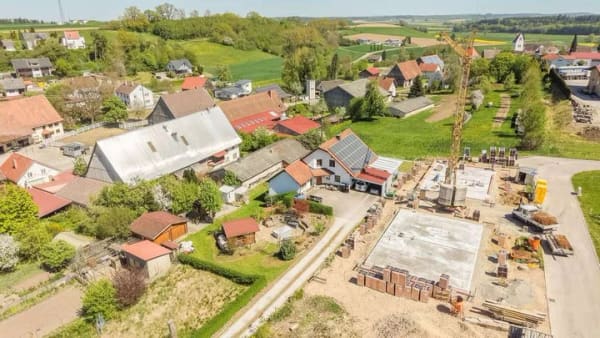 Immobilie in Ostrach - Mehrgenerationenwohnen oder Vermietung – vielseitiges Wohnhaus auf 1.609 m² - Bild 4