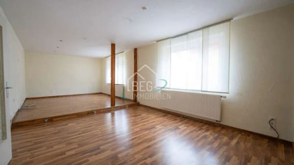 Immobilie in Süßen - Familienhaus mit offenem Wohnbereich und Garten - Bild 4