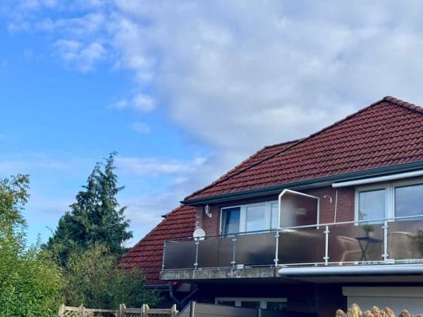 Immobilie in Artlenburg - Lichtdurchflutet unterm Dach - 3-Zimmer-Wohnung mit Balkon in Artlenburg - Bild 1
