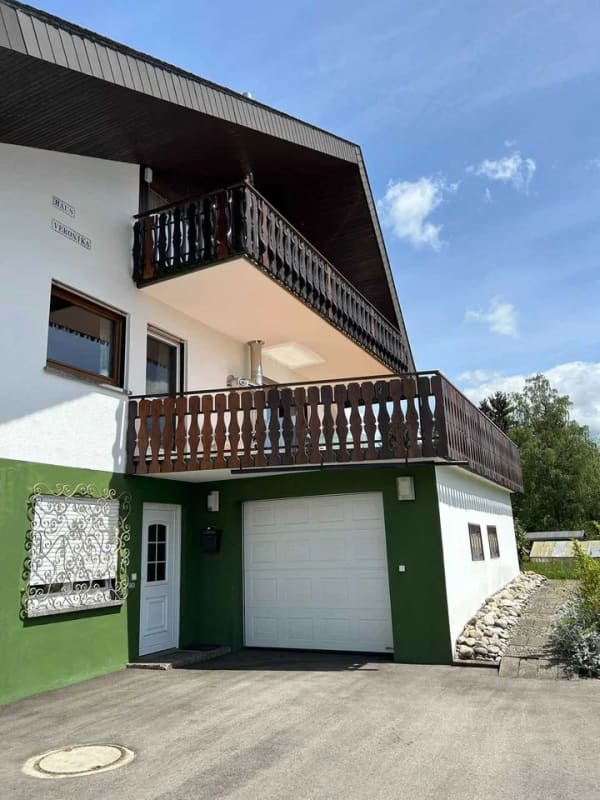 Immobilie in Friedenweiler - Drei Wohnbereiche - ein Zuhause für Generationen - Bild 1