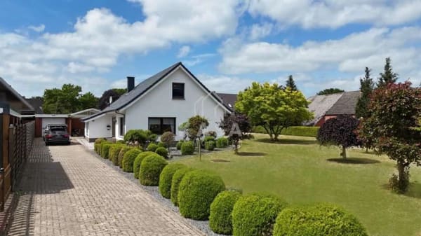 Immobilie in Holtland - Charmantes Zuhause mit Garten, Garage und Nebengebäuden – ruhig gelegen in Holtland-Nücke! - Bild 1