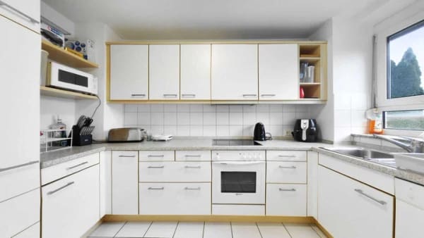 Immobilie in Beimerstetten - Lichtdurchflutete Erdgeschosswohnung für Paare & Singles - Mit Terrasse, Stellplatz und Garage - Bild 2