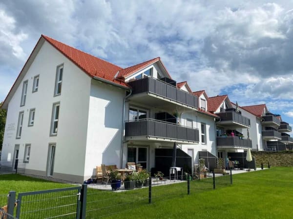 Immobilie in Türkenfeld - exklusive 2,5 Zi. Seniorenwhg. barrierefrei mit Aufzug; sonnig, hell, top Lage, Tiefgarage, S-Bahn Anschluss, Eigenbezug o. Geldanlage - Bild 0