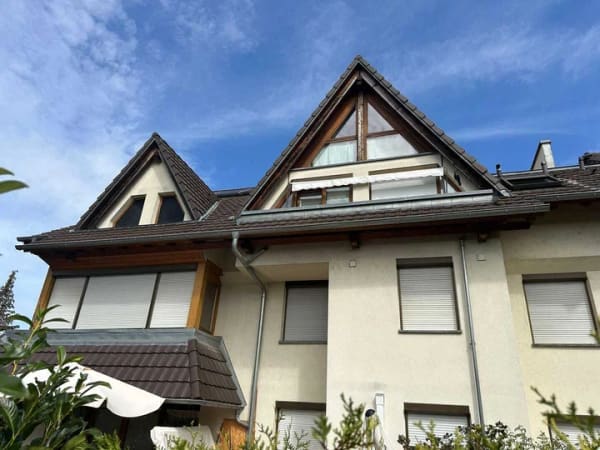 Immobilie in Bahlingen - 3 - Zimmer-OG-Wohnung mit Wintergarten und Tiefgargagenstellplatz              - Bild 0
