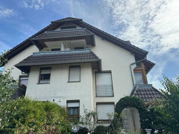 Immobilie in Bahlingen - 3 - Zimmer-OG-Wohnung mit Wintergarten und Tiefgargagenstellplatz              - Bild 1