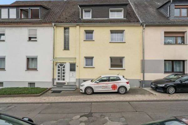 Immobilie in Rhens - Rhens: 158 m² Mehrgenerationenhaus, 3 eigene Wohnungen, 662 m² Grundstück, Bahnhof im Ort - Bild 1