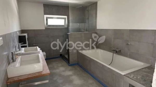 Immobilie in Bienenbüttel - Entkernter Bungalow in Bargdorf auf großzügigem Grundstück mit Ausbaupotenzial - Bild 2
