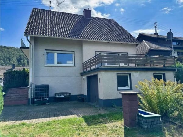 Immobilie in Spirkelbach - Sehr großzügiges Einfamilienhaus mit tollem Sonnengarten in ruhiger Lage - Bild 2