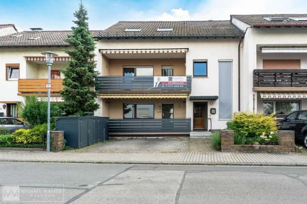Immobilie in Hemsbach - Familienfreundliches Haus mit Balkonen, Garten und Weitblick – ruhige Lage in Hemsbach - Bild 1