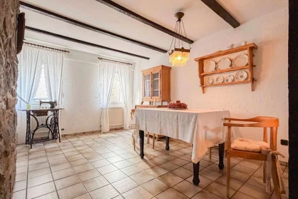 Immobilie in Radevormwald - Einzigartiges Fachwerkhaus mit außergewöhnlichen Deckenhöhen und idyllischem Innenhof - Bild 3