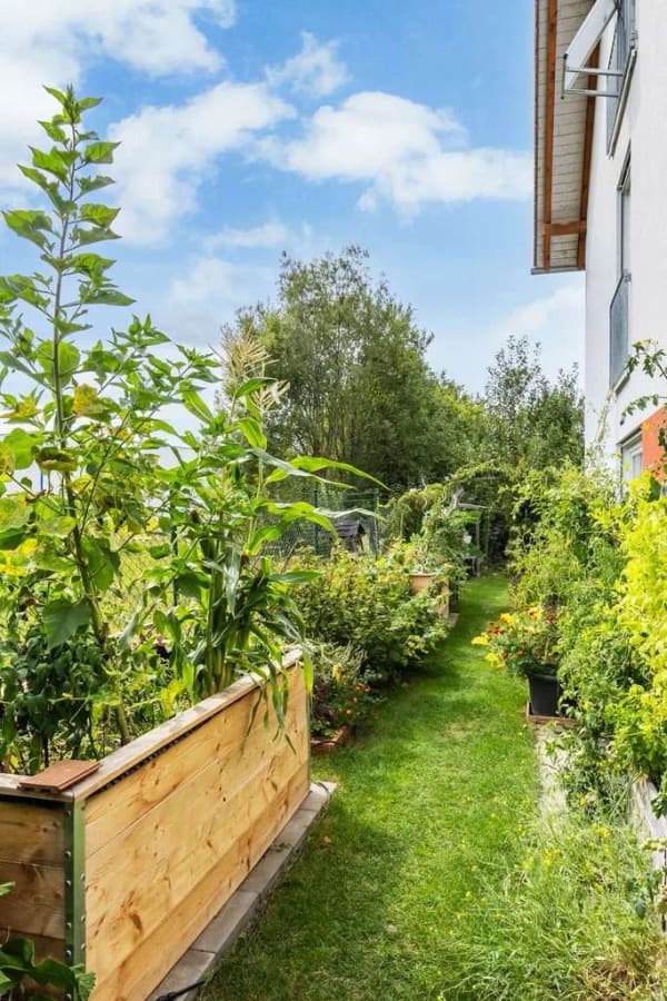 Immobilie in Baierbrunn - Wohnen mit viel Platz, Dachstudio und Garten - Bild 1