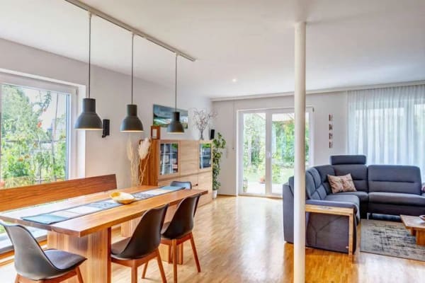 Immobilie in Baierbrunn - Wohnen mit viel Platz, Dachstudio und Garten - Bild 3