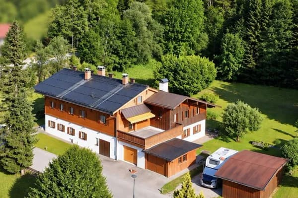 Immobilie in Reit im Winkl - MFH in idyllischer Lage und mit eigenem Wald - ab 01.09.2027 bezugsfrei! - Bild 0