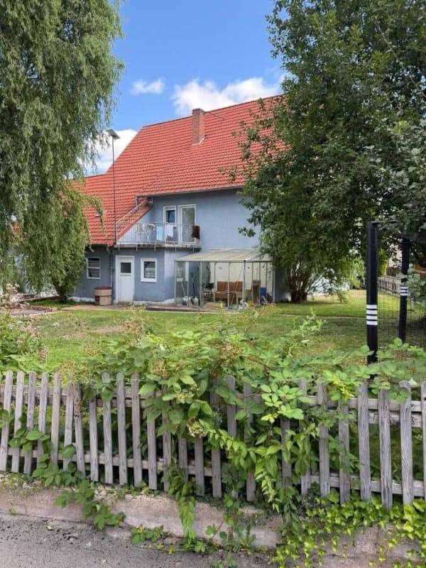 Immobilie in Lügde - Vielseitiges Mehrfamilienhaus mit drei Wohneinheiten - ideal für mehrere Generationen - Bild 0
