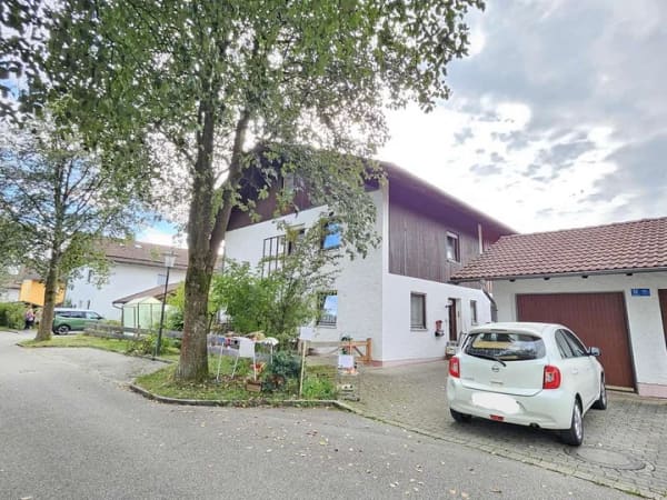 Immobilie in Schechen - Charmante Doppelhaushälfte mit viel Potenzial  - Bild 0