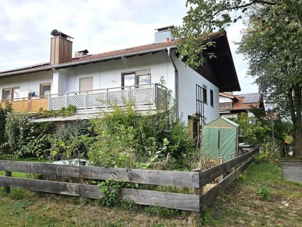 Immobilie in Schechen - Charmante Doppelhaushälfte mit viel Potenzial  - Bild 3