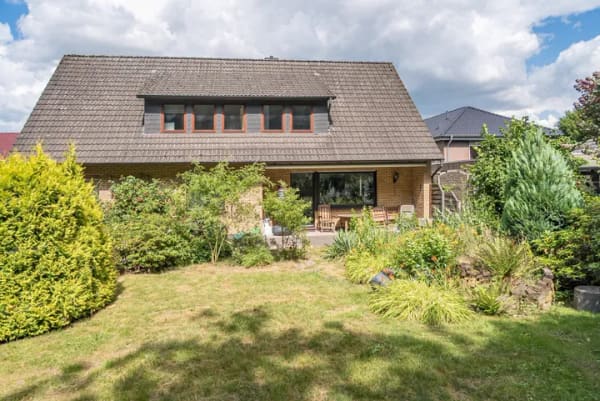 Immobilie in Hatten - Großzügiges Einfamilienhaus - Einliegerwohnung möglich - Bild 0