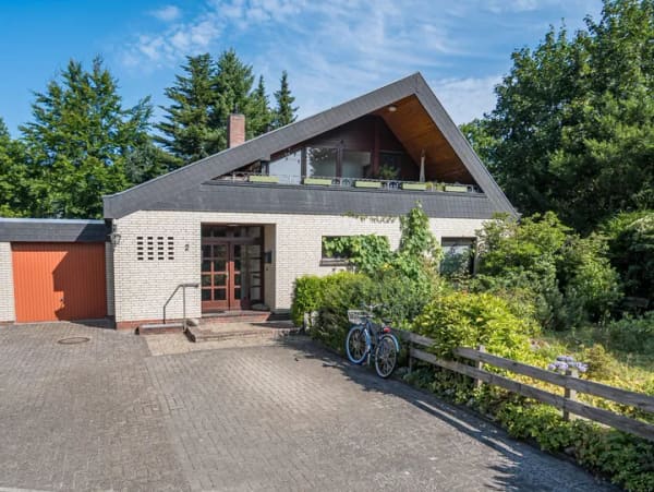 Immobilie in Wardenburg - Einfamilienhaus mit Einliegerwohnung in attraktiver Wohnlage - Bild 0