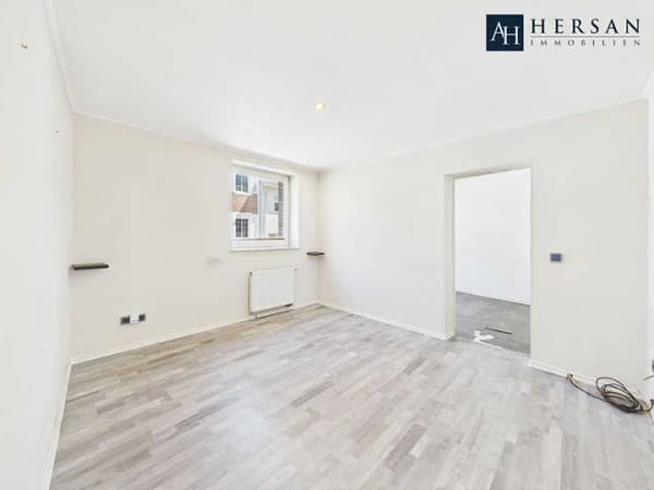 Immobilie in Baesweiler - Immobilienpaket mit 2-3 Wohneinheiten auf großzügigem Grundstück in Baesweiler - HERSAN IMMOBILIEN! - Bild 2
