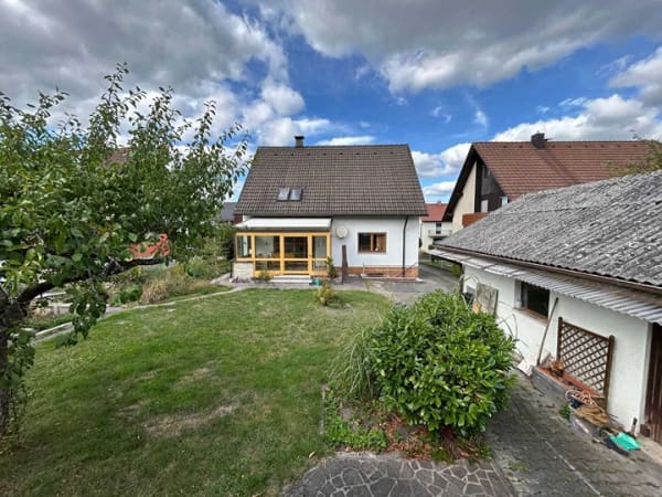 Immobilie in Vilseck - Familienfreundliches Haus in ruhiger Wohnlage mit 5 Zimmern - Bild 2