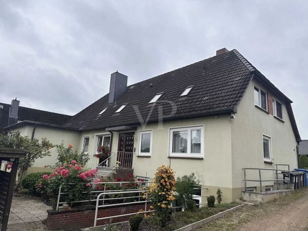 Immobilie in Reinbek - Wohn- und Geschäftshaus in zentraler Lage von Reinbek-Schönningstedt - Bild 0