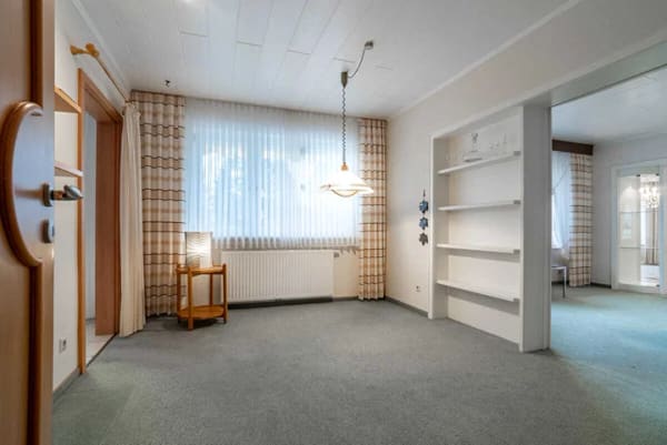 Immobilie in Quakenbrück - CASHFLOW POSITIV Grosses Zweifamilienhaus mit Fläche für Selbstständigkeit - Bild 3