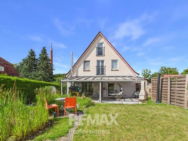Immobilie in Penzlin - Kernsaniert & bezugsfertig-
Einfamilienhaus in attraktiver Lage von Penzlin - Bild 0