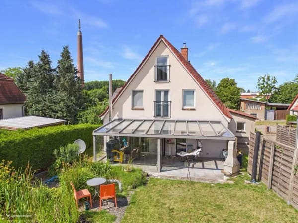 Immobilie in Penzlin - Kernsaniert & bezugsfertig-
Einfamilienhaus in attraktiver Lage von Penzlin - Bild 1