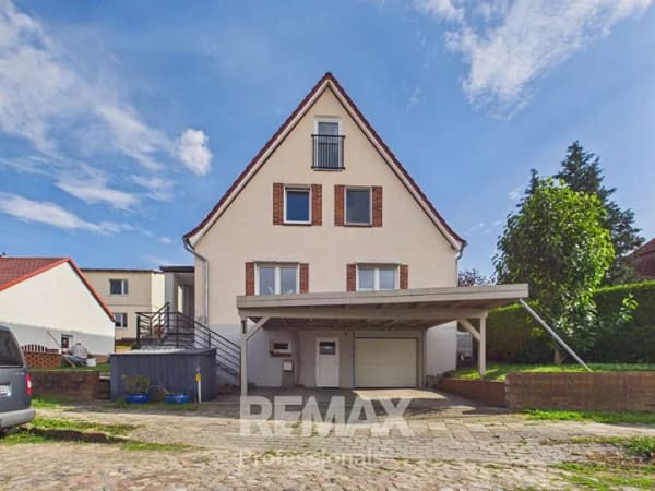 Immobilie in Penzlin - Kernsaniert & bezugsfertig-
Einfamilienhaus in attraktiver Lage von Penzlin - Bild 3