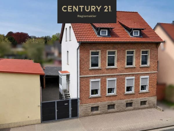 Immobilie in Schöningen - Großzügiges Zweifamilienhaus mit vielseitigem Potenzial bei Schöningen - Bild 0