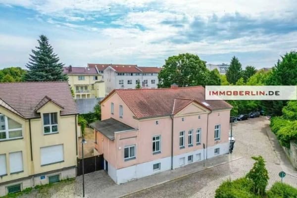 Immobilie in Fürstenwalde/Spree - IMMOBERLIN.DE - Klassische Stadtvilla! Ein-/Zweifamilienhaus in ruhiger Zentrumslage - Bild 0