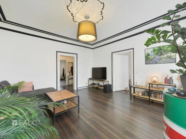 Immobilie in Wuppertal - Mehrfamilienhaus in Wuppertal (Gemarkung Elberfeld) - Bild 1
