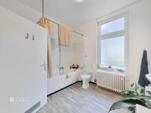 Immobilie in Wuppertal - Mehrfamilienhaus in Wuppertal (Gemarkung Elberfeld) - Bild 2