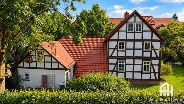 Immobilie in Calden - Neuaufbau 1999: Fachwerkcharme trifft Familienidylle – großes Zuhause mit Garten in Calden-Ehrsten - Bild 4
