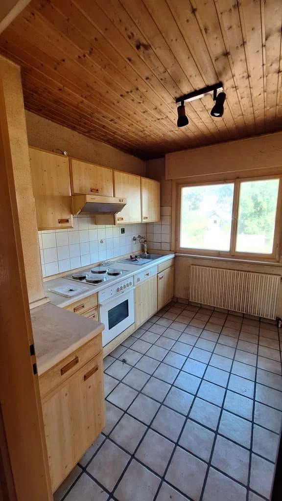 Immobilie in Bretten - Freistehendes Einfamilienhaus mit Potenzial in guter Lage in Bretten-Gölshausen - Bild 1